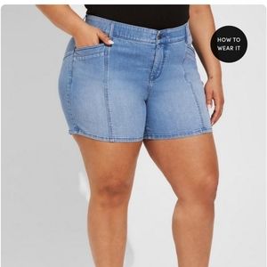 Torrid Bombshell Shorts